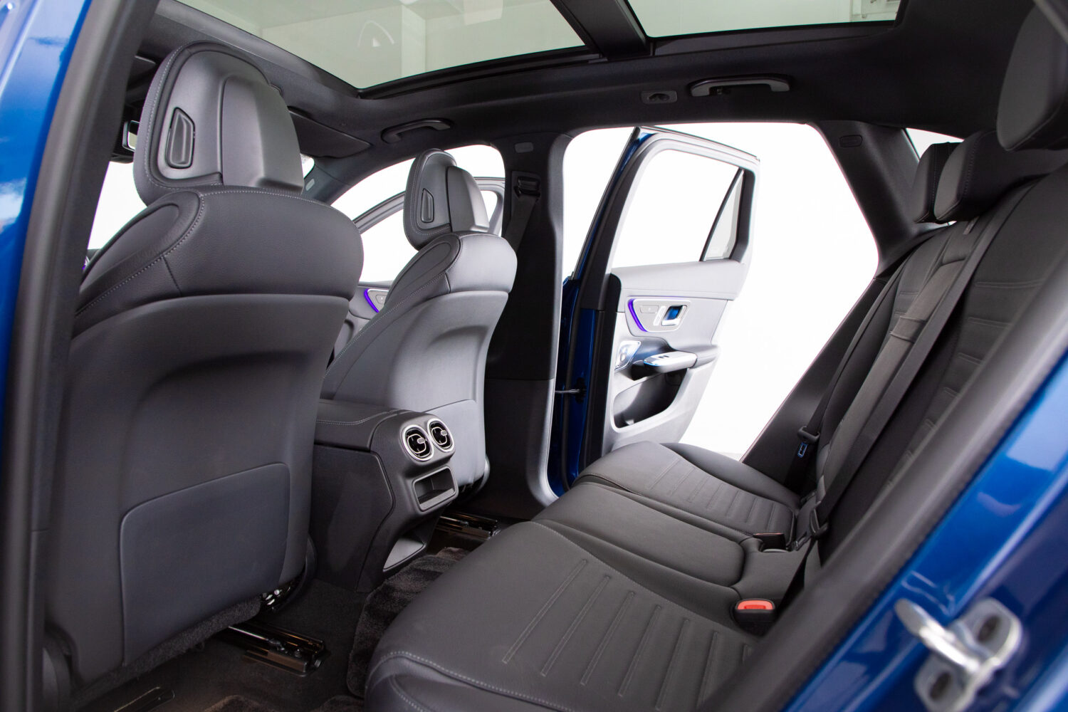 GLC220d 4マチック (ISG搭載モデル) AMGラインパッケージ