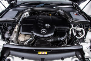 メルセデス・ベンツ GLCクーペ 220 d 4マチック AMGライン 4WD