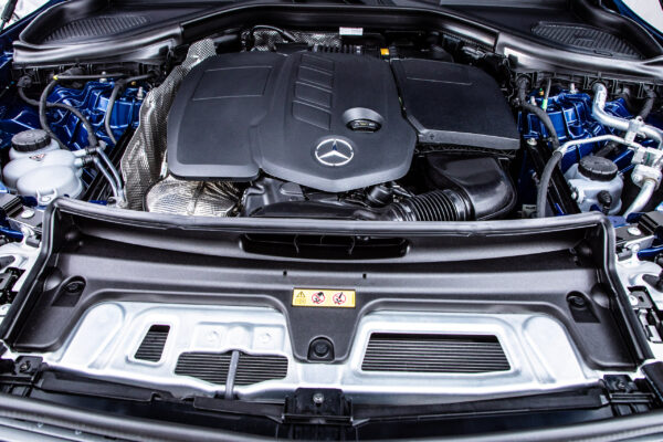GLC220d 4マチック (ISG搭載モデル) AMGラインパッケージ