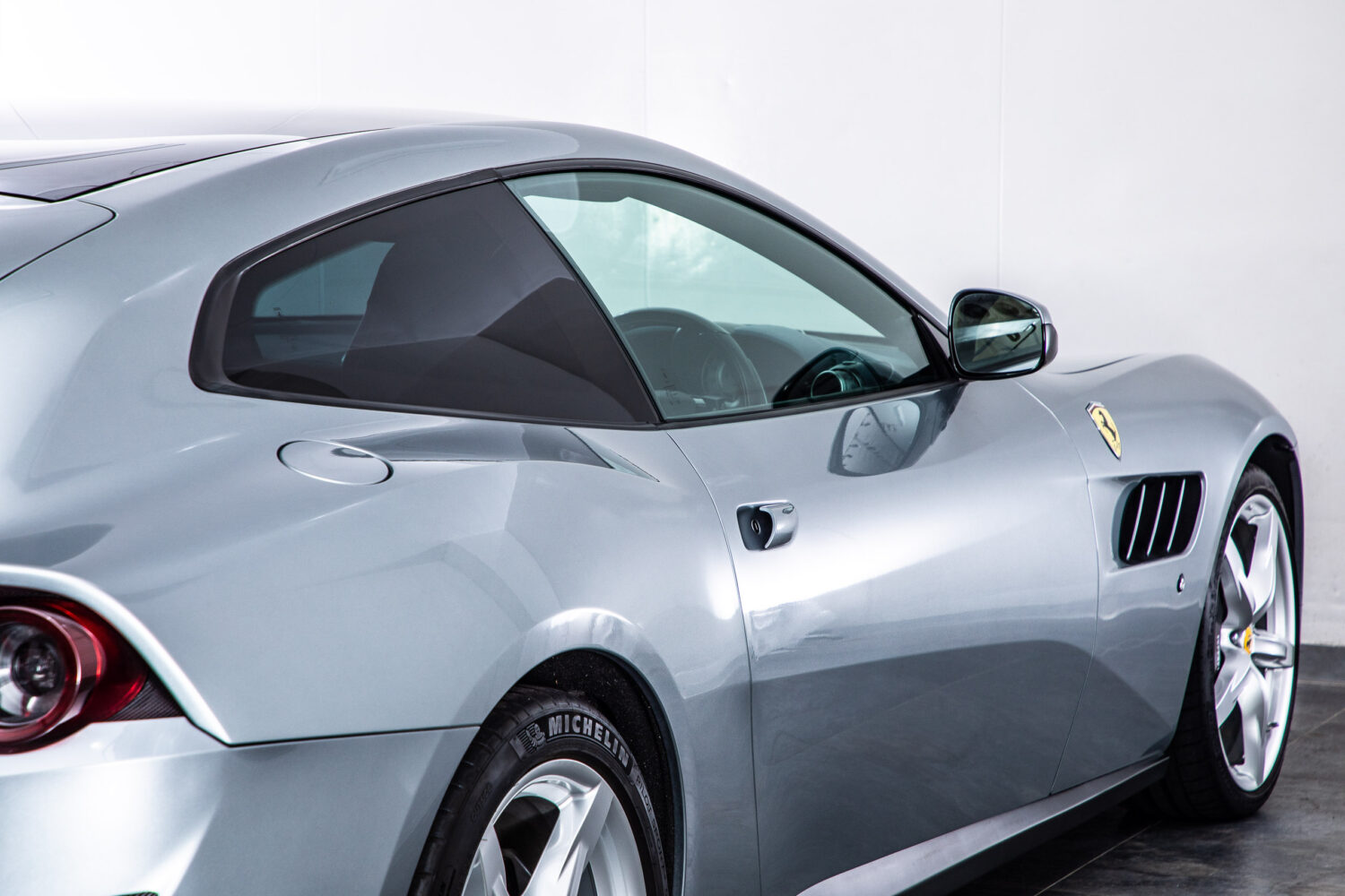 フェラーリ GTC4ルッソ T