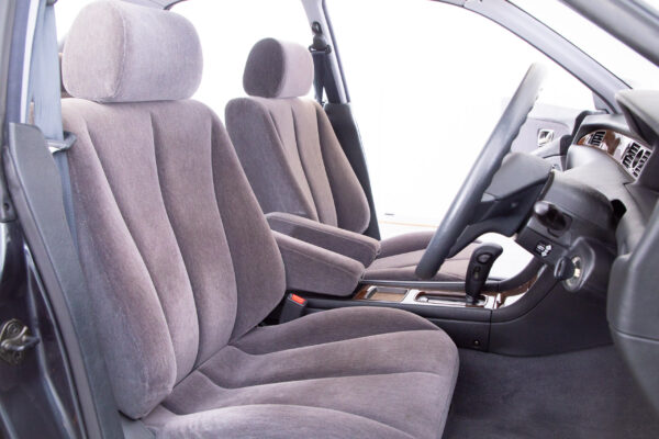 ディアマンテ 2.5 25 エスパーダ 4WD