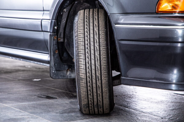 ディアマンテ 2.5 25 エスパーダ 4WD