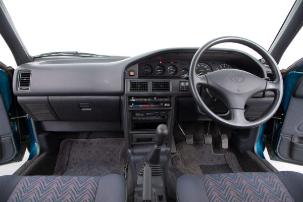 スプリンターカリブ 1.6RVスペシャル 4WD