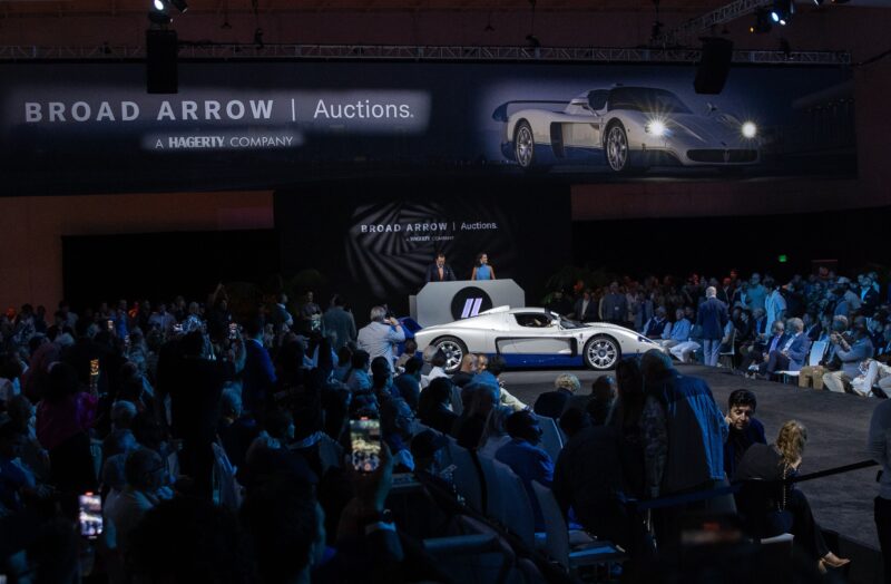過去最高額でオークション落札　マセラティMC12ストラダーレ　生産台数は50台