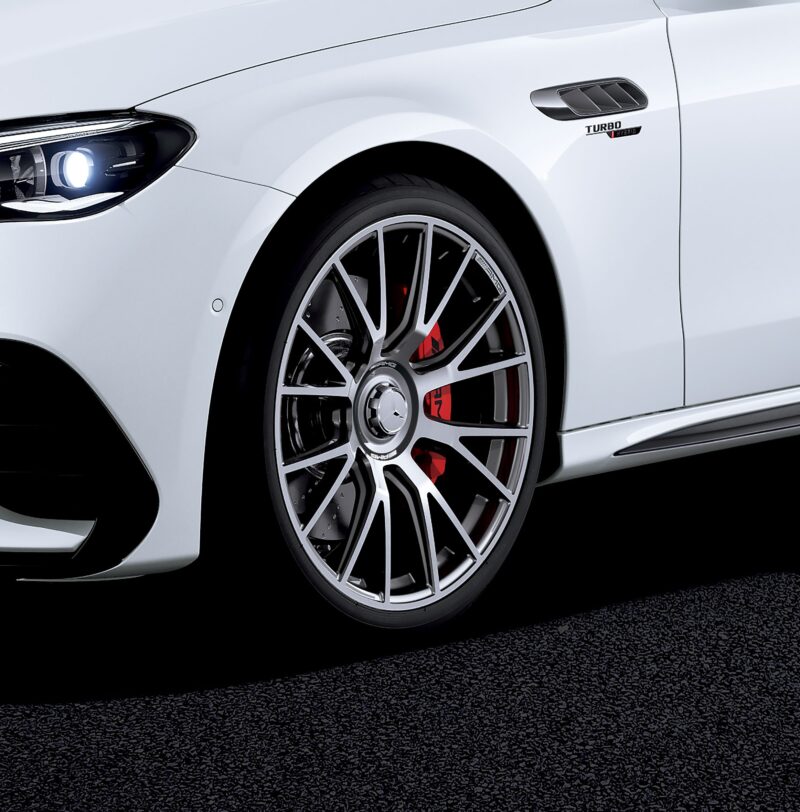 メルセデスAMG E53ハイブリッド 4マティック+　「エディション・ナイト・カーボン」