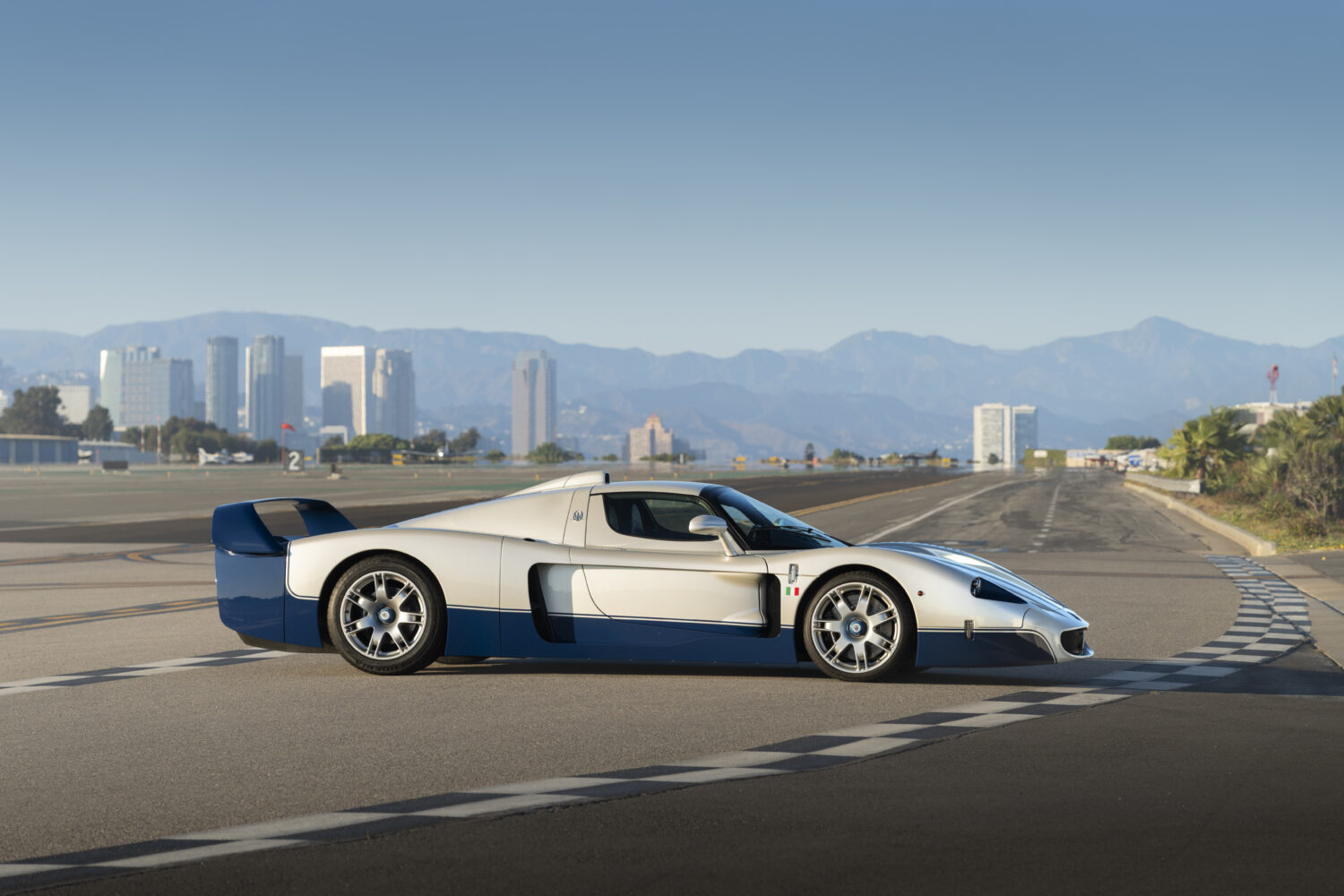 過去最高額でオークション落札 マセラティMC12ストラダーレ 生産台数は50台