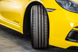 ポルシェ 718ケイマン GTS 4.0 PDK