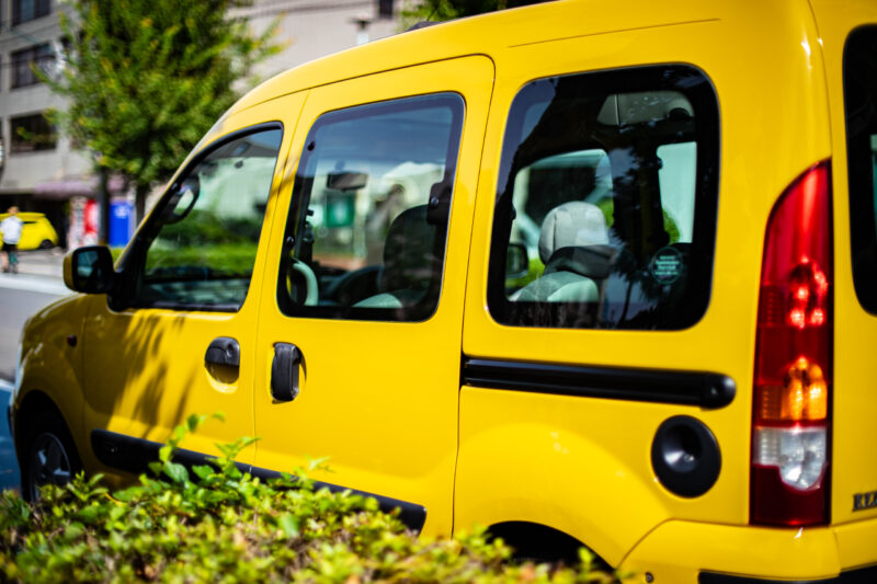 ルノー・カングー（2005）「もっと楽しい」の模範解答