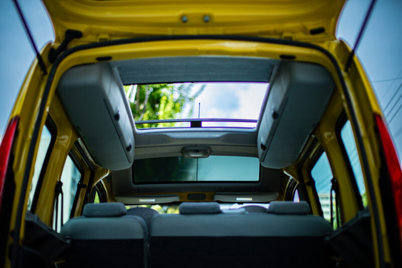 ルノー・カングー（2005）「もっと楽しい」の模範解答