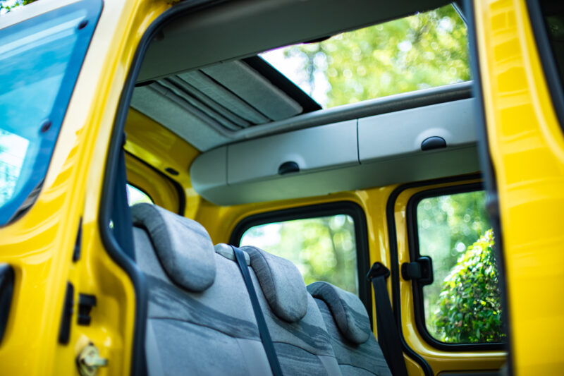 ルノー・カングー（2005）「もっと楽しい」の模範解答