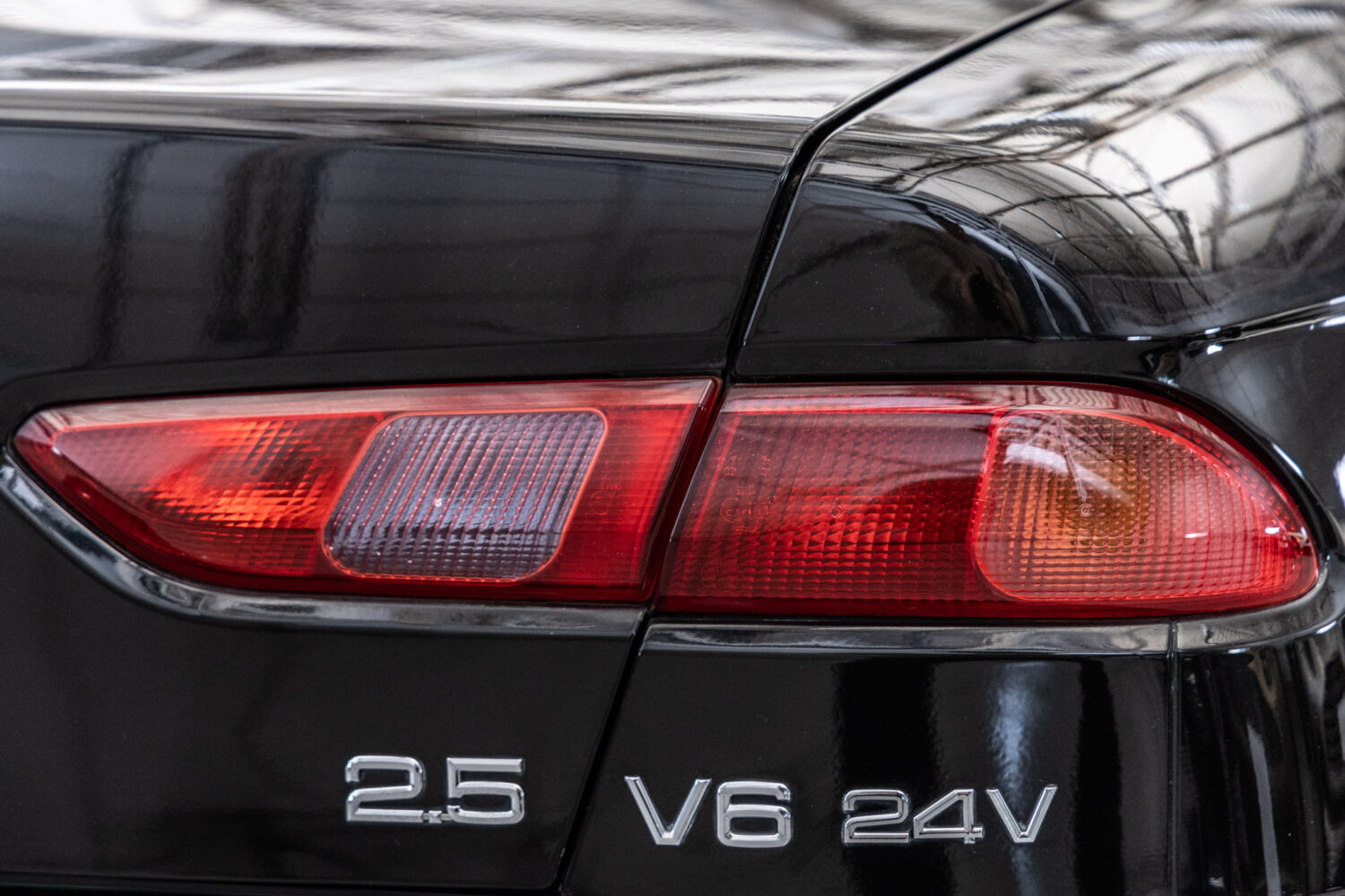 156 2.5 V6