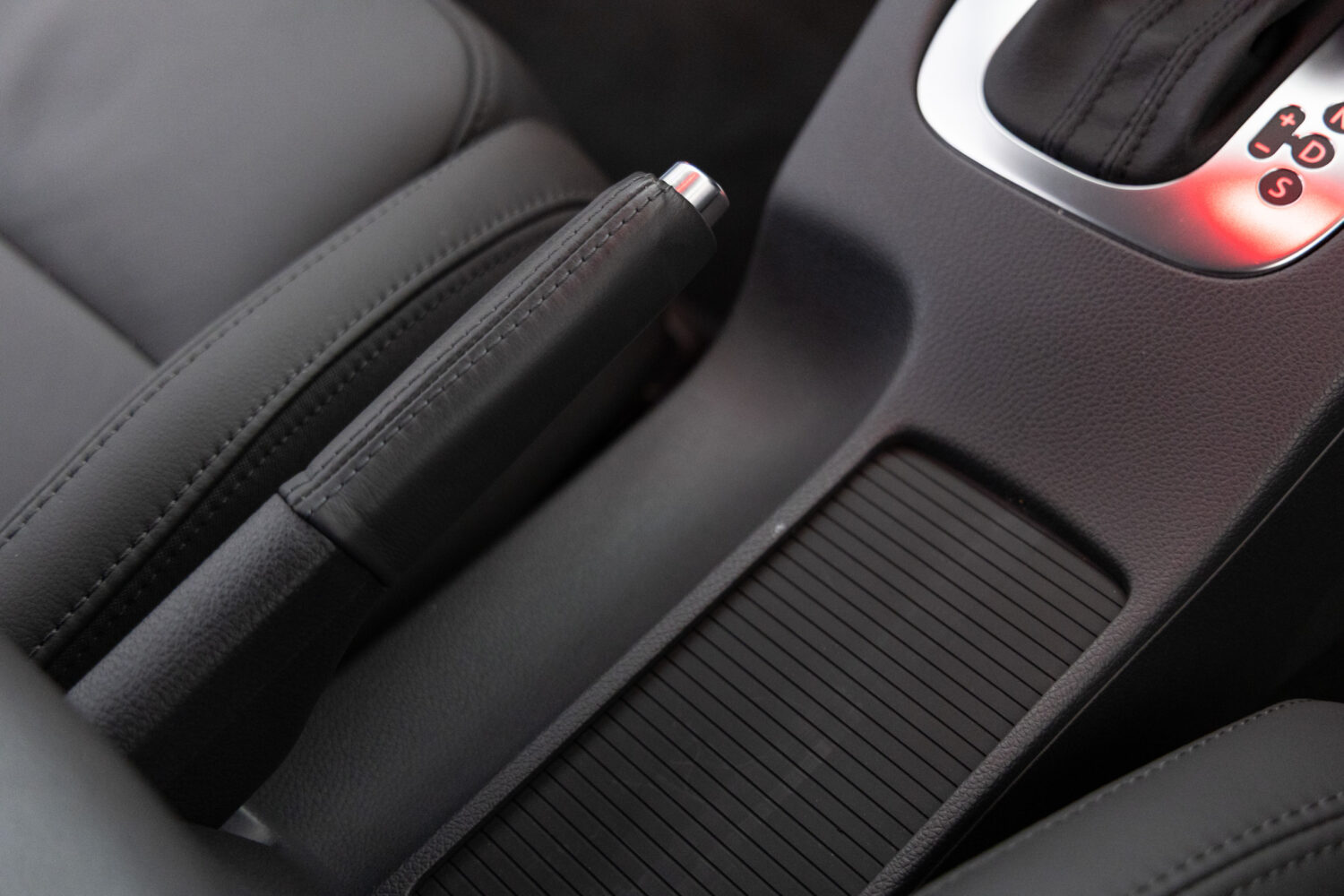 ジェッタ 2.0 TSI スポーツライン