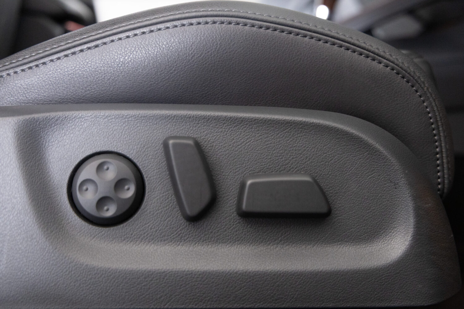 ジェッタ 2.0 TSI スポーツライン