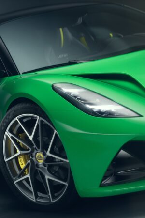 2026年モデルにV6 SE とレーシングライン追加　ロータス・エミーラ