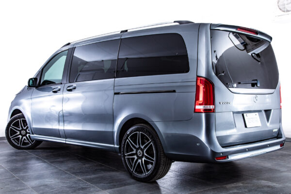 Vクラス V220 d アバンギャルド ロング AMGライン ディーゼルターボ