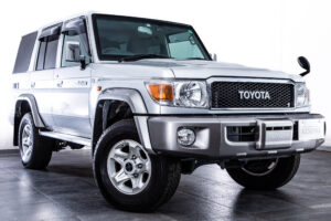 ランドクルーザー70 4.0 4WD
