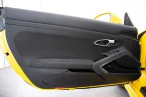 ポルシェ 718ケイマン GTS 4.0 PDK