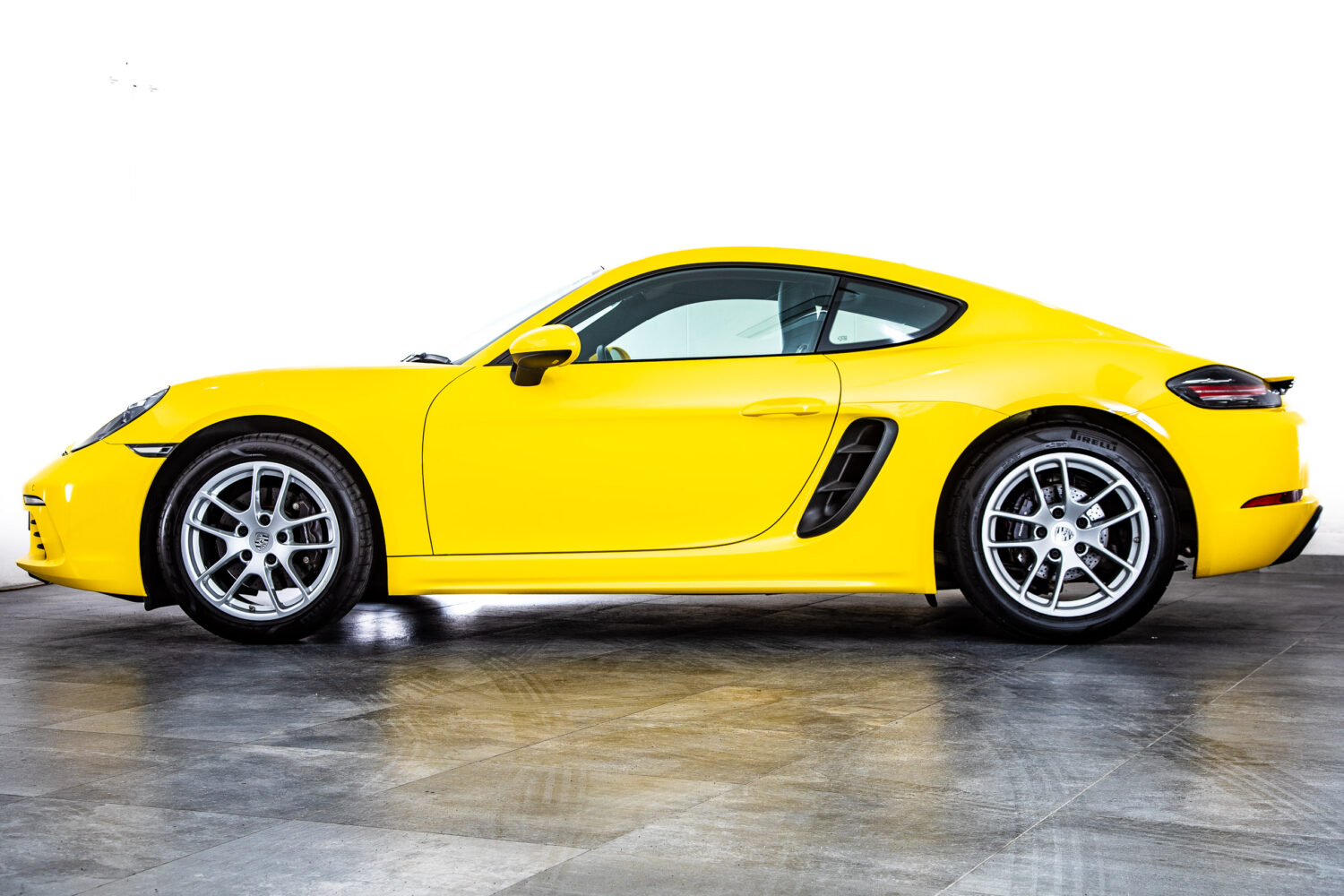 ポルシェ 718ケイマン PDK