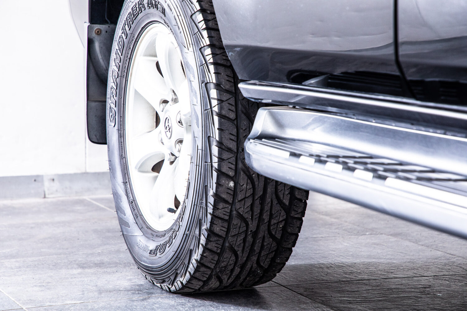 ランドクルーザープラド 2.7 TXリミテッド 4WD