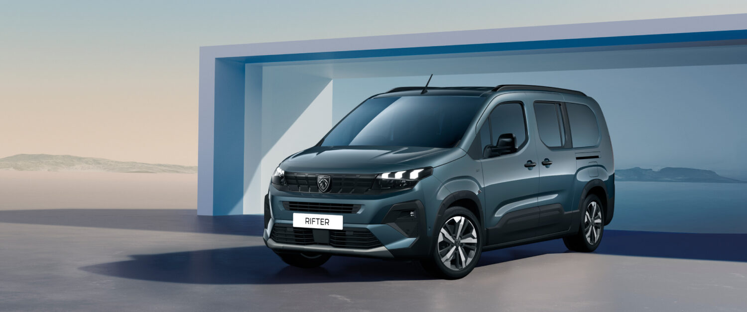 プジョー・リフター・ロングGTキアマブルーエディション 100台のみの限定カラー