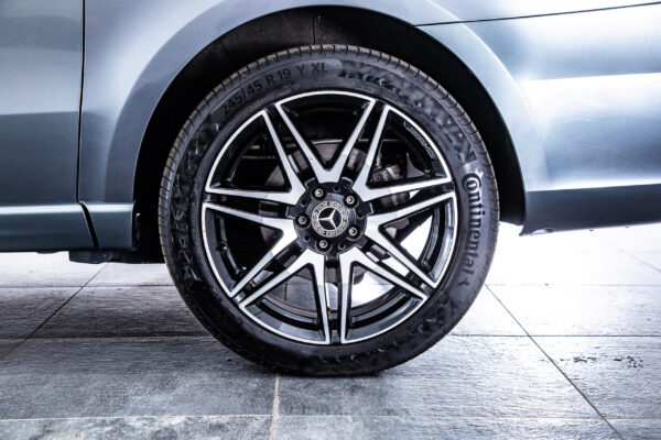 Vクラス V220 d アバンギャルド ロング AMGライン ディーゼルターボ