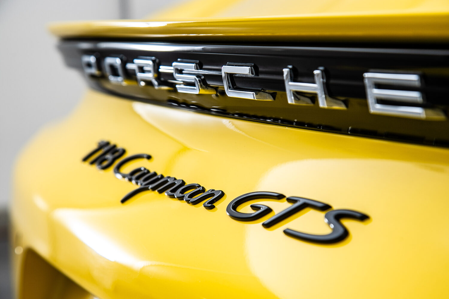 ポルシェ 718ケイマン GTS 4.0 PDK