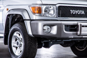 ランドクルーザー70 4.0 4WD