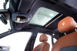 レヴァンテグランルッソ 4WD