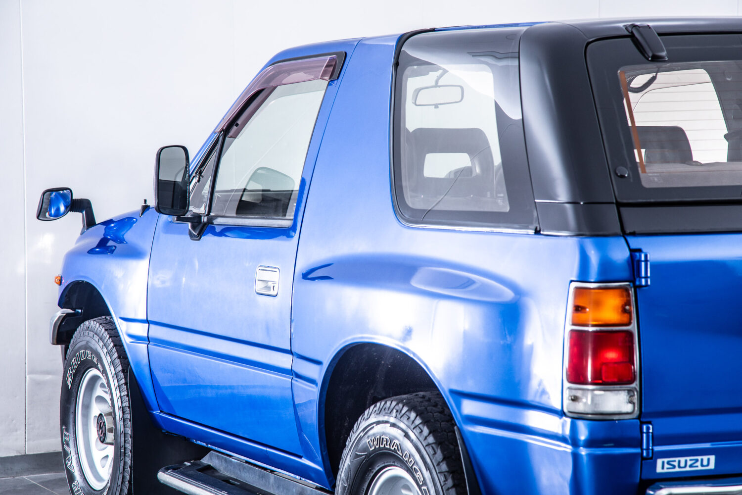 ミュー 2.8 メタルトップ ディーゼルターボ 4WD