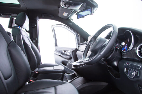 Vクラス V220 d アバンギャルド ロング AMGライン ディーゼルターボ