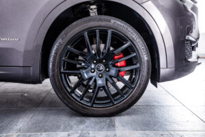 レヴァンテグランルッソ 4WD