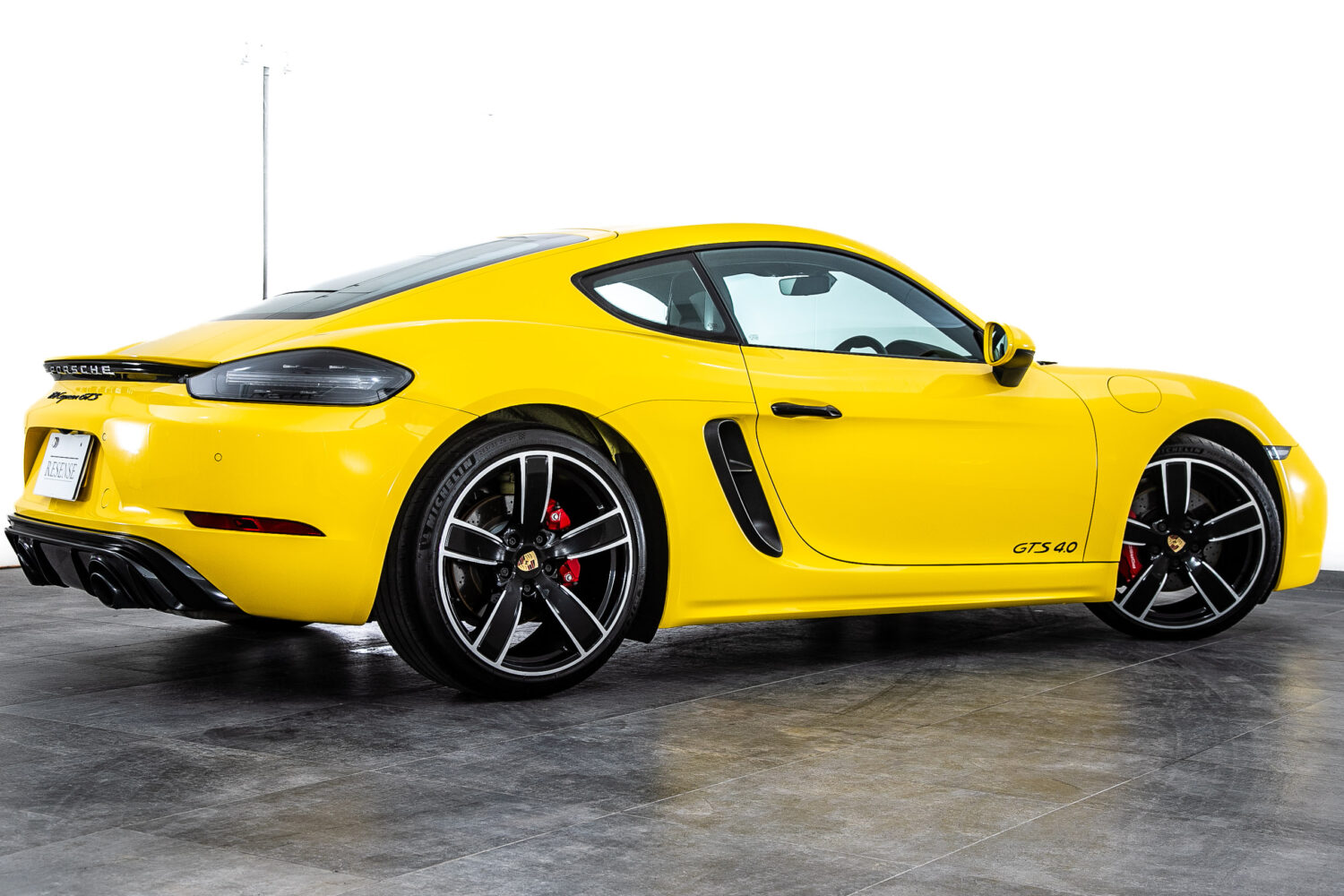 ポルシェ 718ケイマン GTS 4.0 PDK