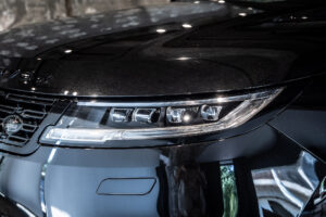 レンジローバースポーツ ダイナミック SE 3.0L D300 ディーゼルターボ 4WD