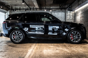 レンジローバースポーツ ダイナミック SE 3.0L D300 ディーゼルターボ 4WD