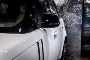 レンジローバー オートバイオグラフィ 3.0L D300 SWB ディーゼルターボ 4WD