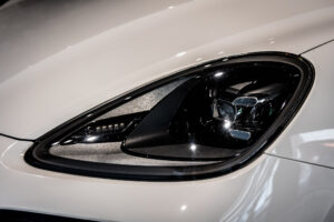 カイエンクーペ GTS Tip-S Rセンターシート 4WD