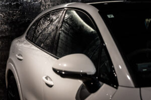 カイエンクーペ GTS Tip-S Rセンターシート 4WD