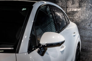 カイエンクーペ GTS Tip-S Rセンターシート 4WD