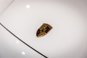 カイエンクーペ GTS Tip-S Rセンターシート 4WD