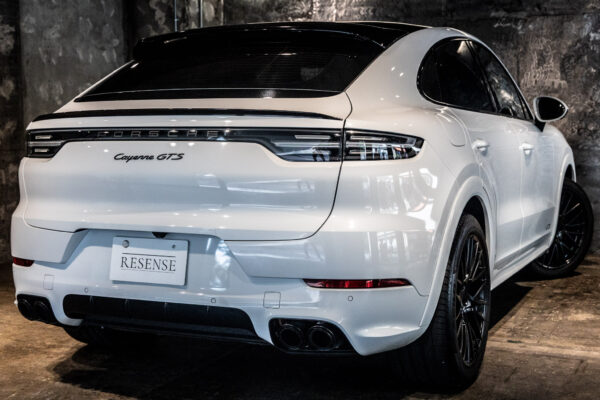 カイエンクーペ GTS Tip-S Rセンターシート 4WD