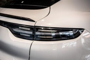 カイエンクーペ GTS Tip-S Rセンターシート 4WD