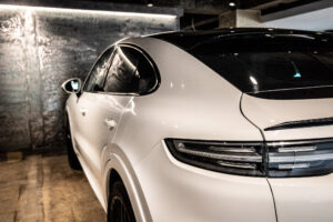 カイエンクーペ GTS Tip-S Rセンターシート 4WD