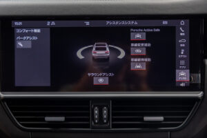 カイエンクーペ GTS Tip-S Rセンターシート 4WD