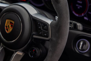 カイエンクーペ GTS Tip-S Rセンターシート 4WD