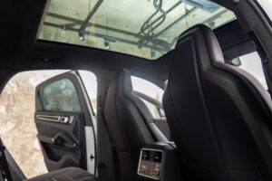 カイエンクーペ GTS Tip-S Rセンターシート 4WD