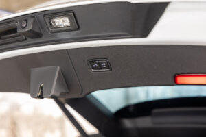 カイエンクーペ GTS Tip-S Rセンターシート 4WD