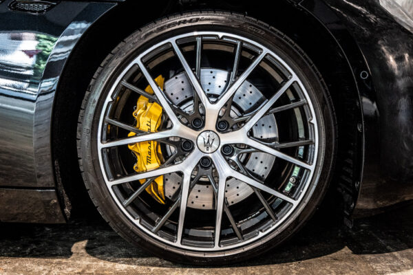 グラントゥーリズモ トロフェオ 4WD