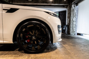 レンジローバースポーツ ダイナミックHSE 3.0L D300 4WD