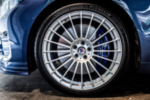 B7ロング アルラット 4WD