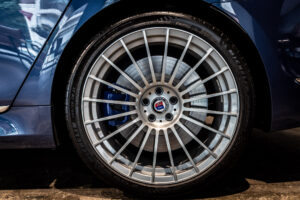 B7ロング アルラット 4WD